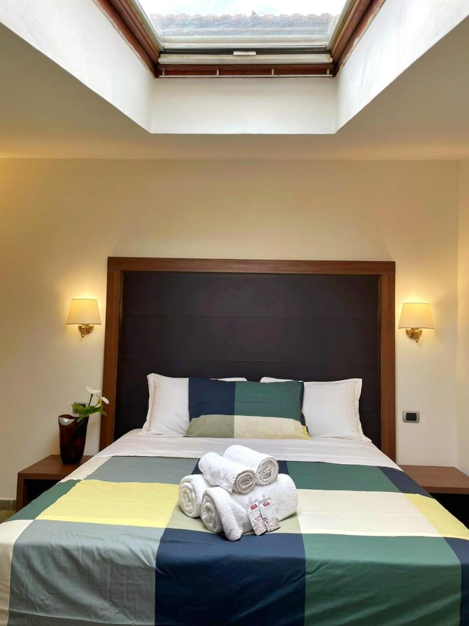 Hotel Attic Garden Rzym Zewnętrze zdjęcie