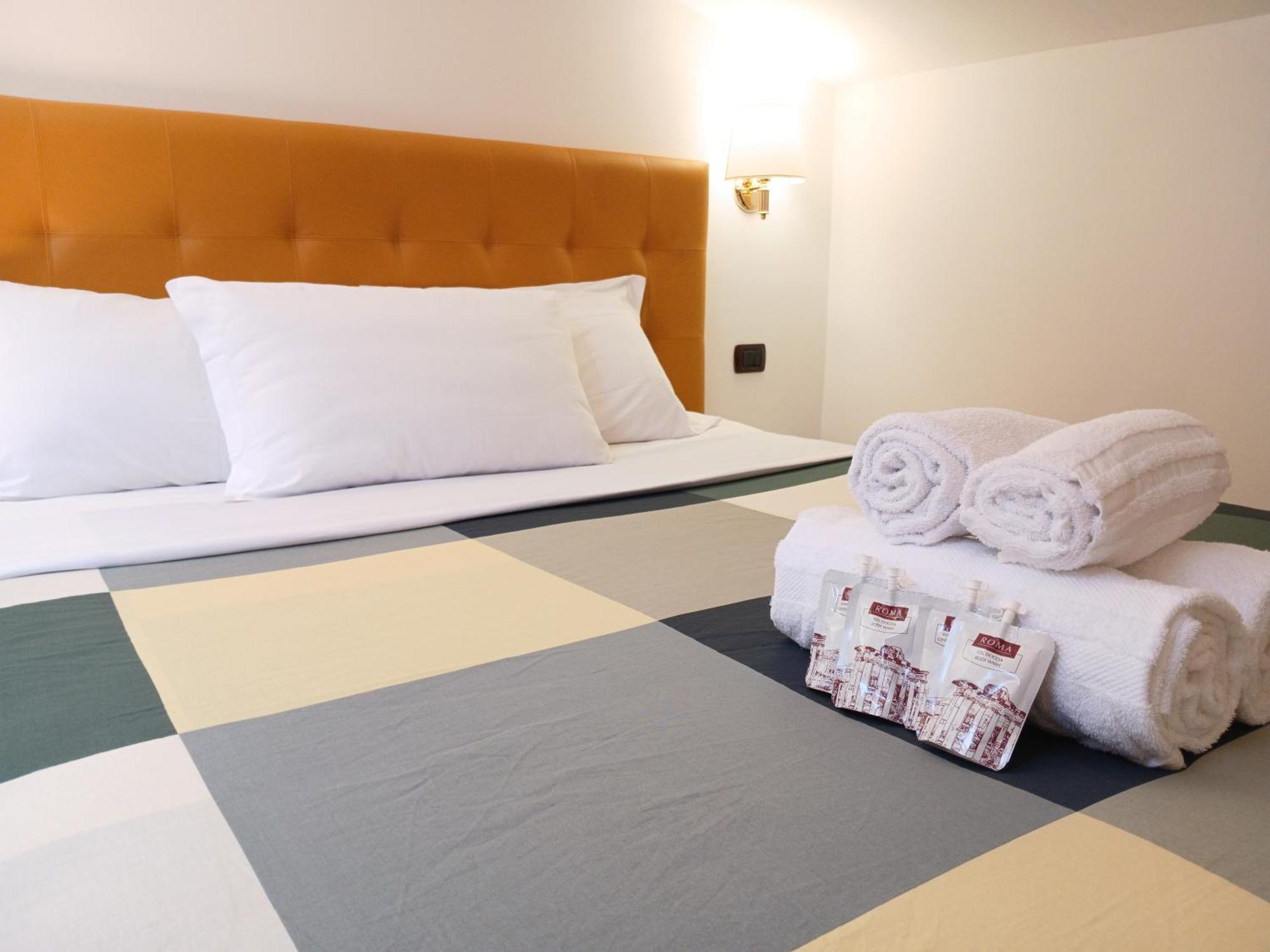 Hotel Attic Garden Rzym Zewnętrze zdjęcie