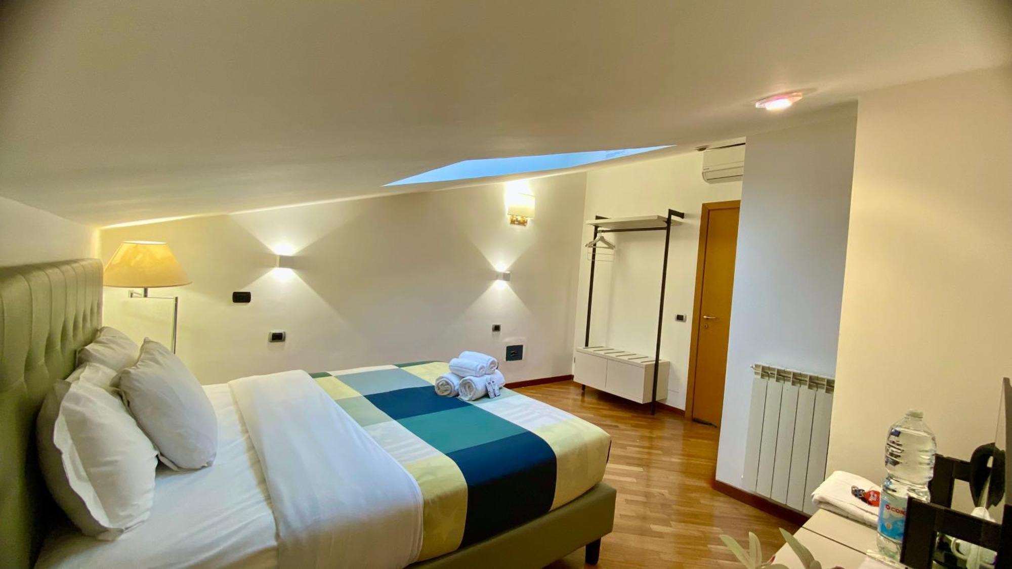 Hotel Attic Garden Rzym Zewnętrze zdjęcie